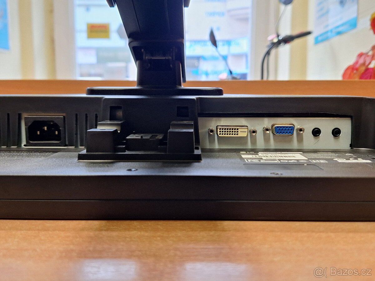 VÝPRODEJ 1 - LG 24MB37PM - 24´´, Full HD, repro - 8