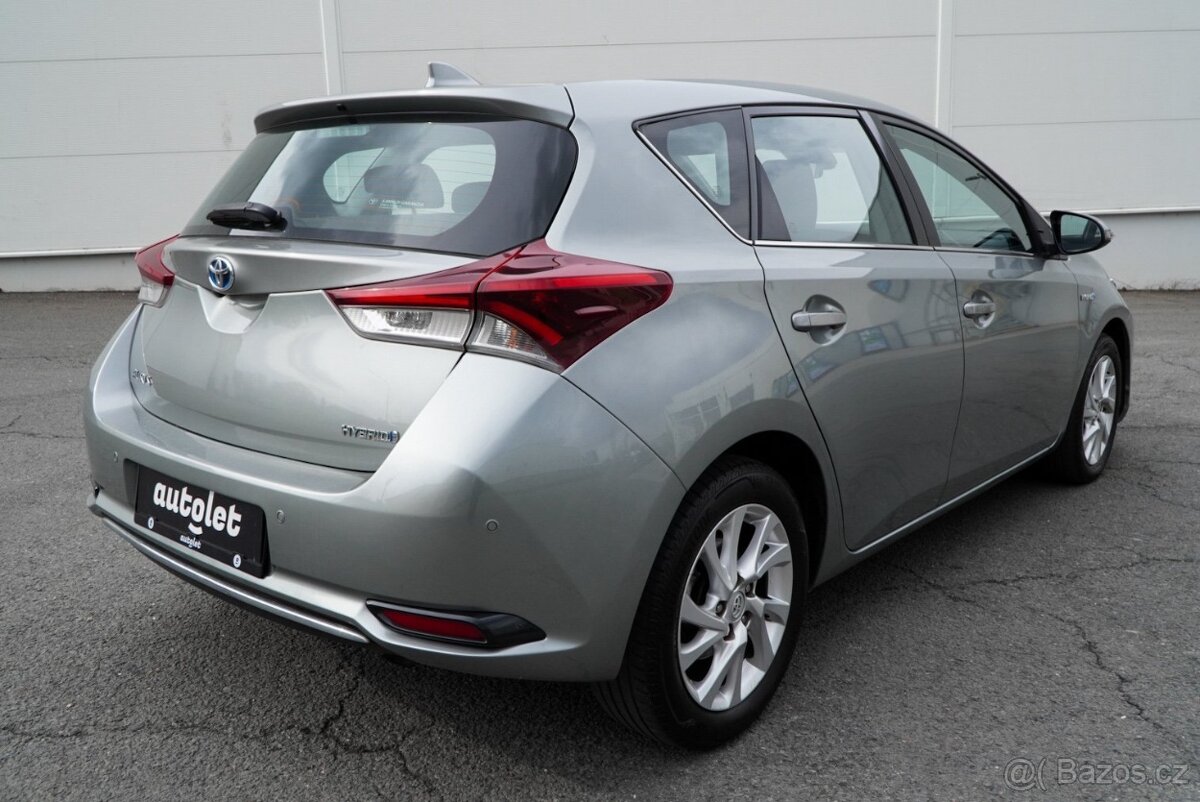 Toyota Auris 1.8 HYBRID - 8