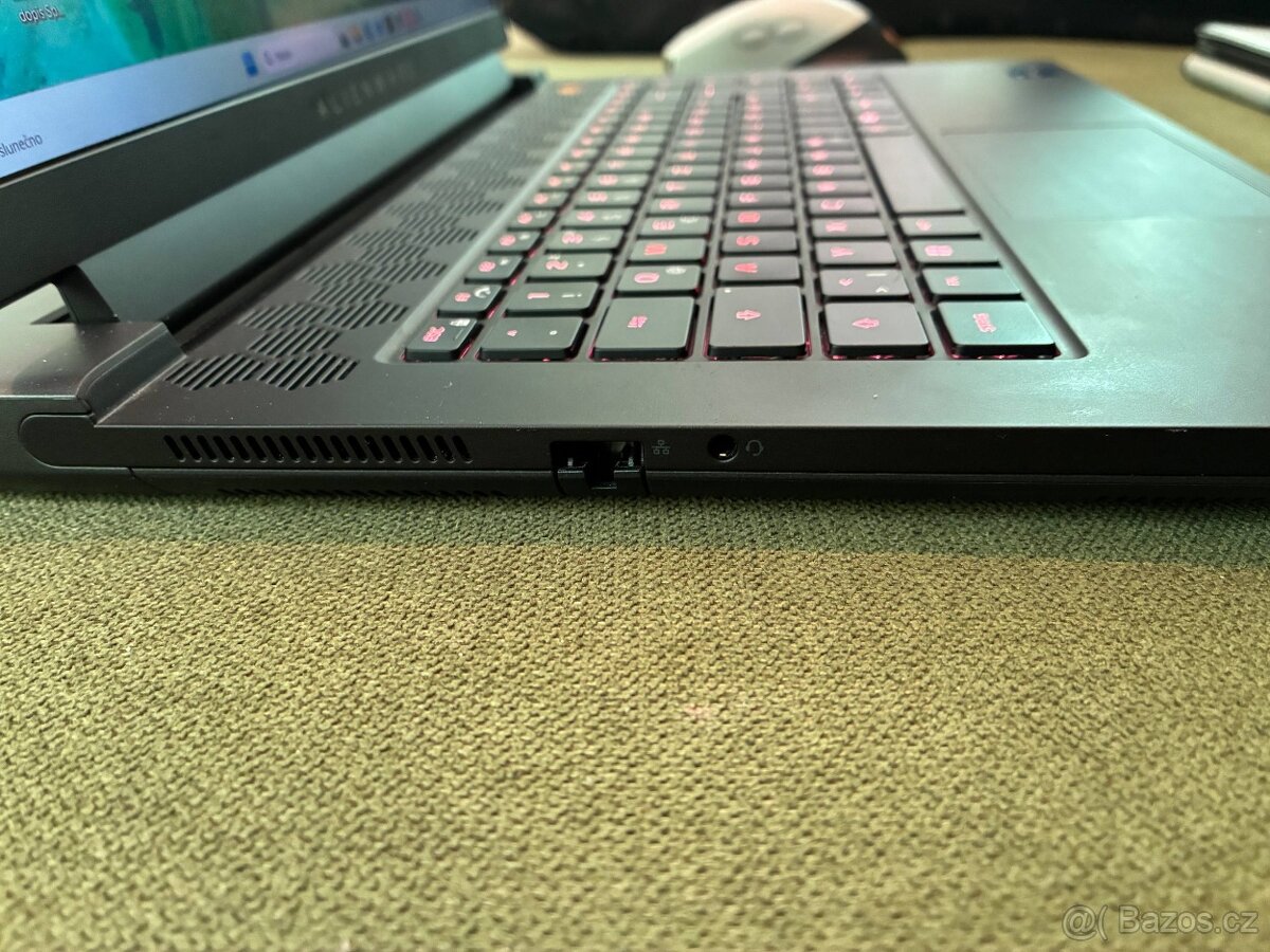 DELL ALIENWARE M15 R7 - 8