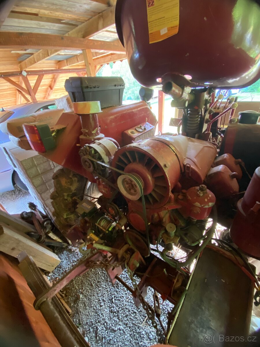 Prodám malotraktor RS, 4 válec - 8