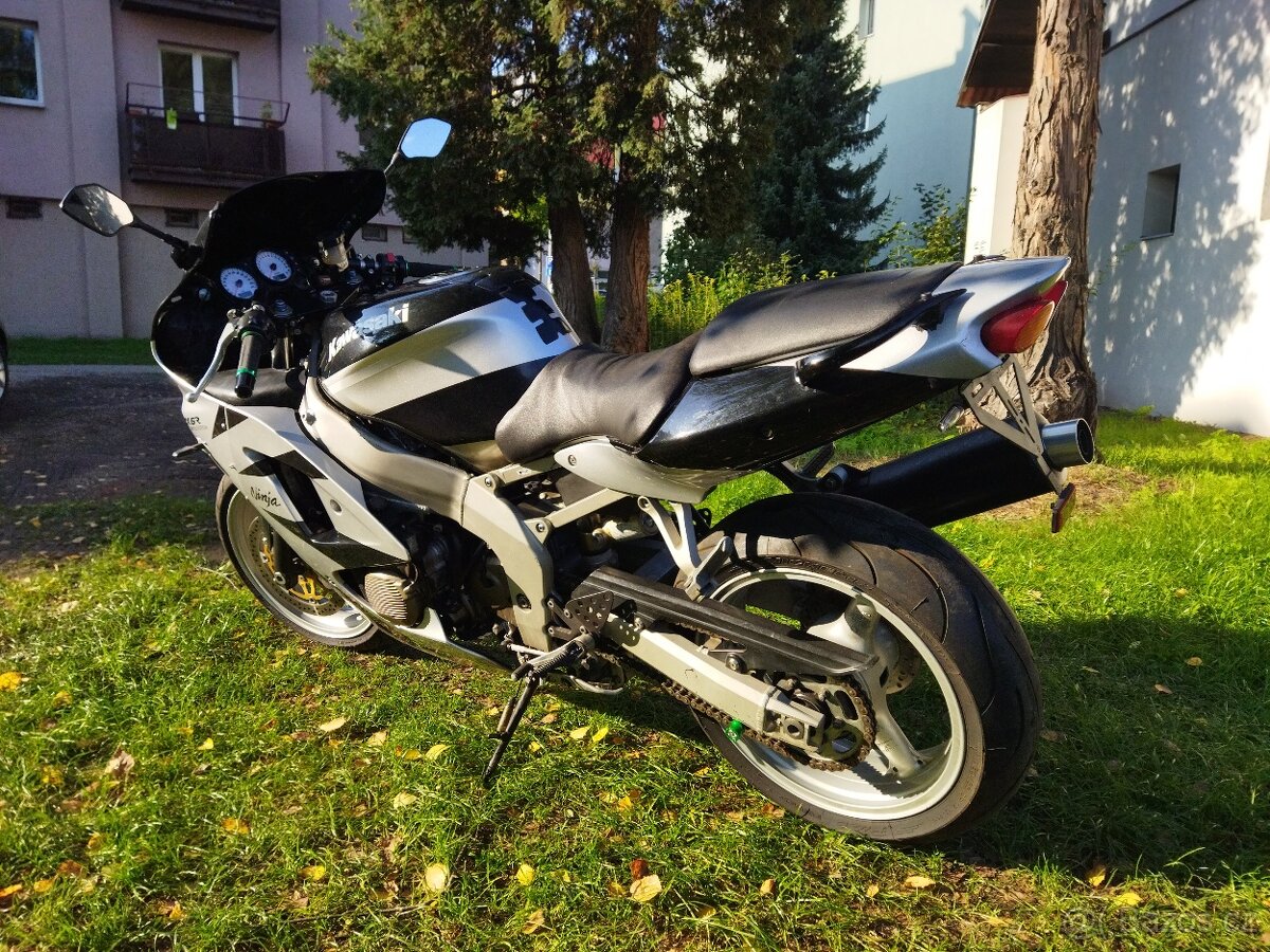 Kawasaki ZX-6R Ninja 2000 - 8
