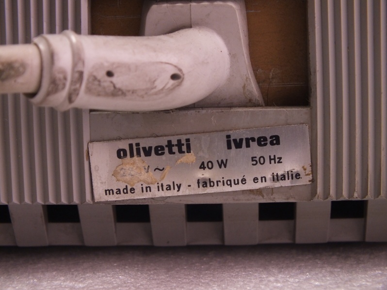 Psací el. stroj Olivetti - 8