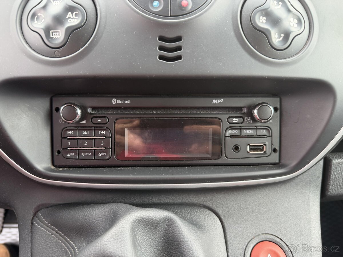 Renault Kangoo 1.2TCe , 84 kW benzín, 2014 - 8