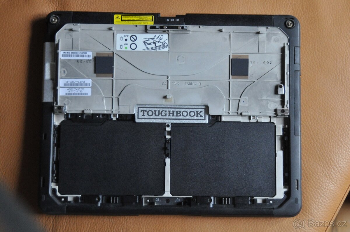 Průmyslový konvertibilní notebook/tablet Panasonic CF-33 - 8