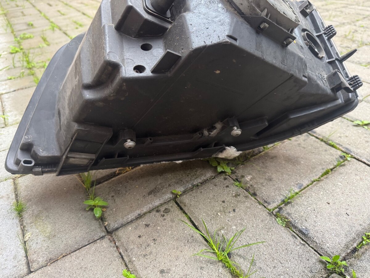 Přední světlomety vwt5 - 8