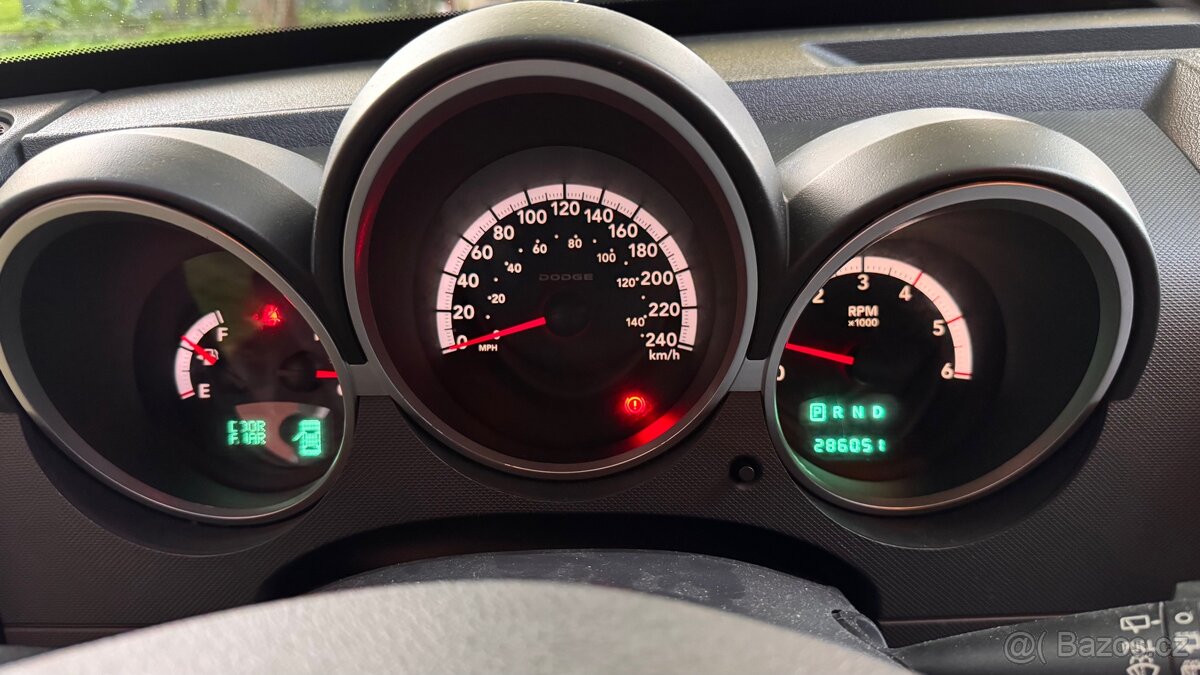 Dodge NITRO 2.8CRD 4x4 - 8