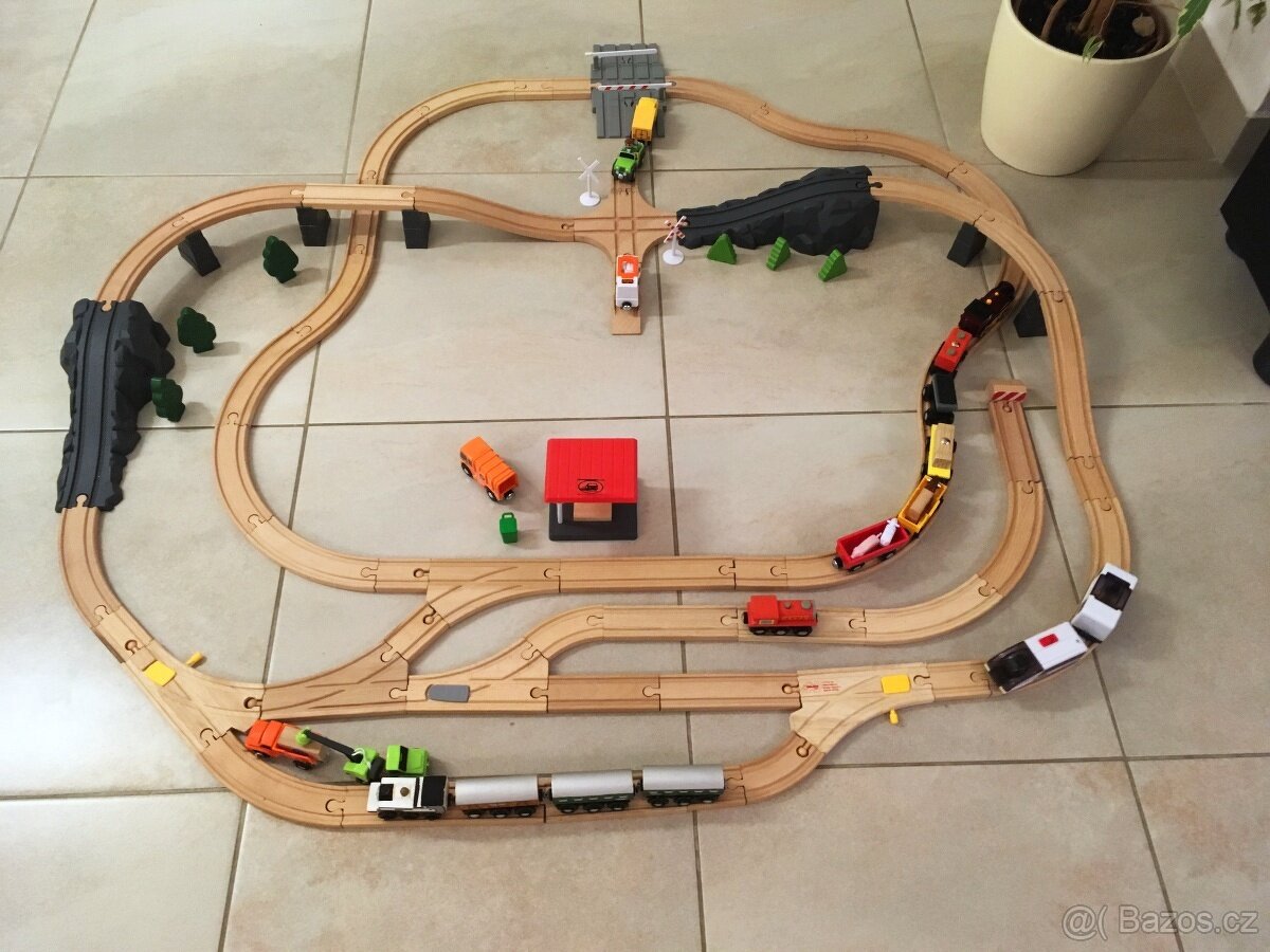 dřevěný vlak, dráha, Playtive, mašinka Tomáš - 8