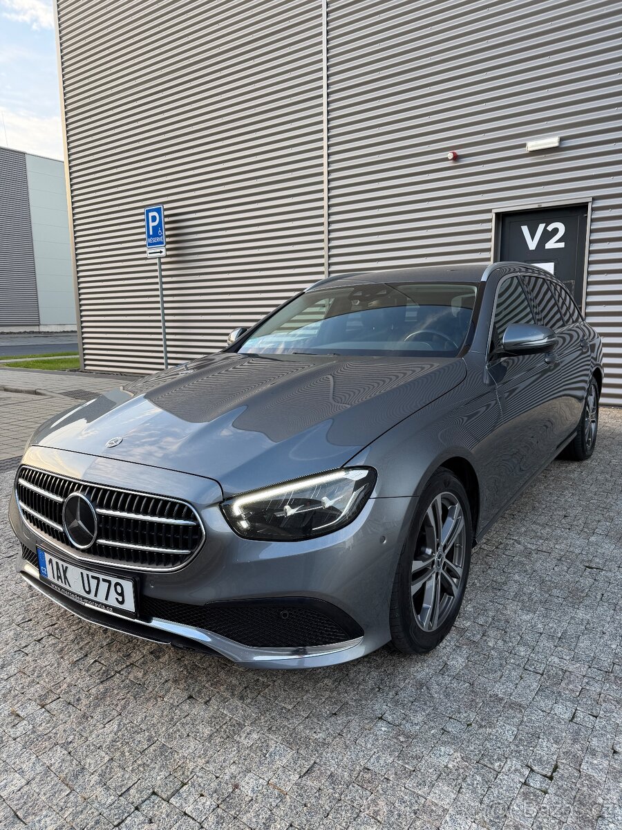 Mercedes-Benz E 220d 4MATIC Combi, r.v. 2022 - 8