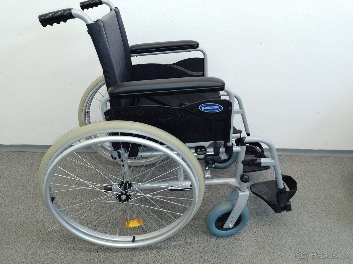 Skládací mechanický invalidní vozík VÝPRODEJ - 8