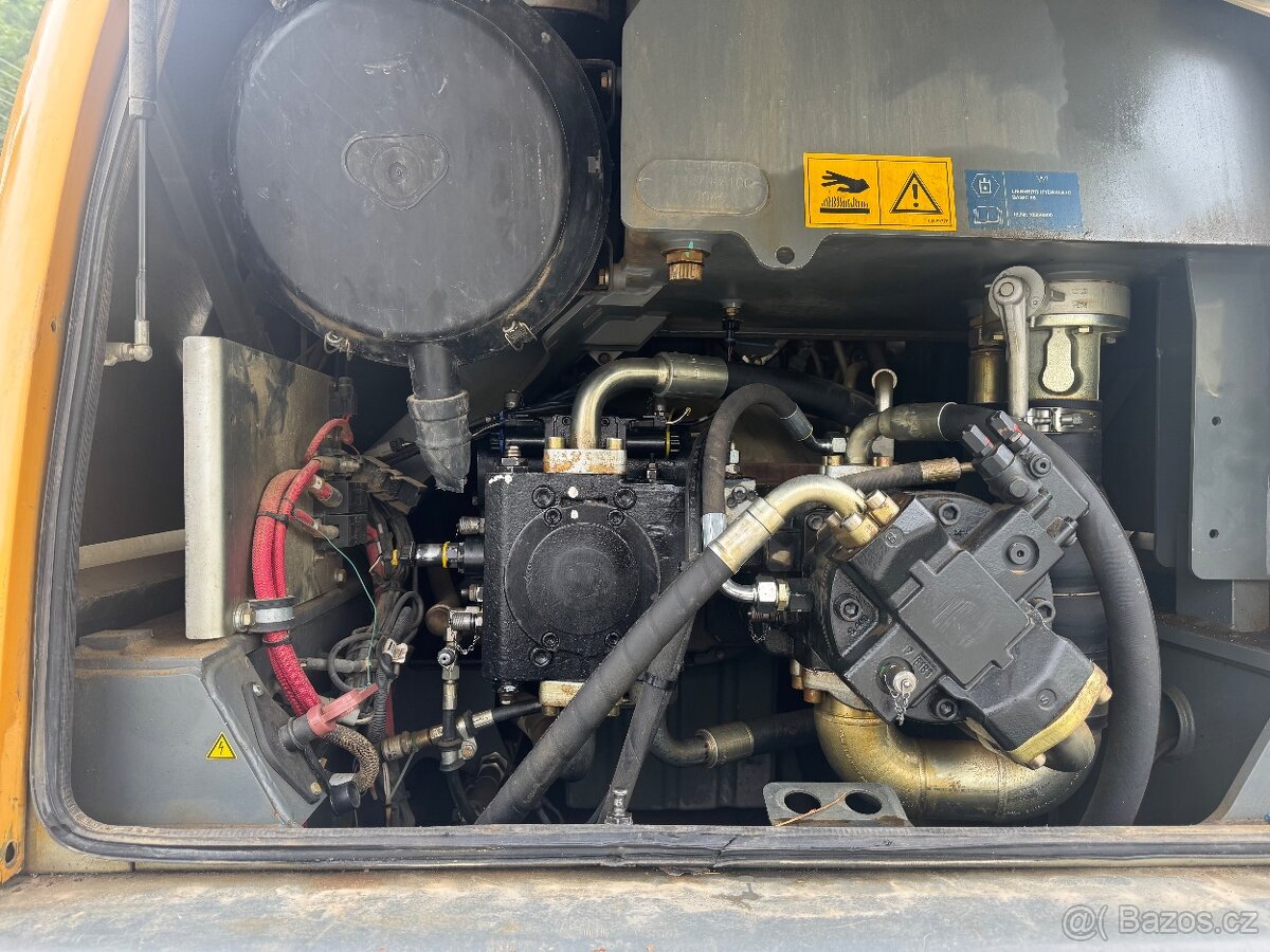 Kolový nakladač Liebherr 566 rok 15 a 8700 mth TOP - 8