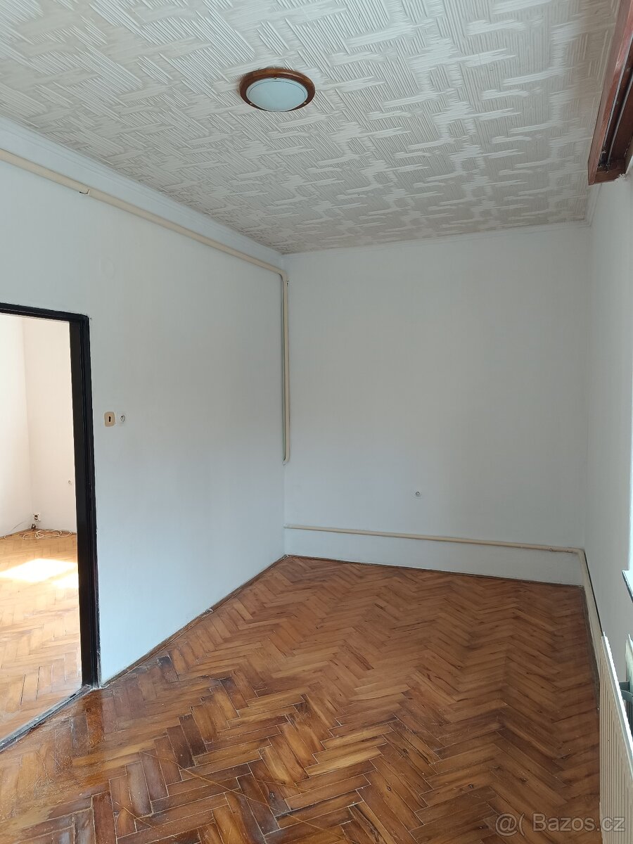 Prodej bytu 2+1 dobrá poloha co funguje - 8