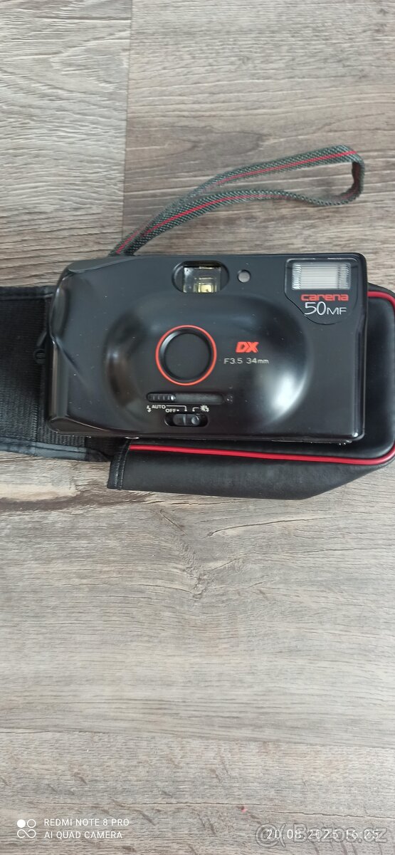 Fotoaparáty -různé stáří - 8