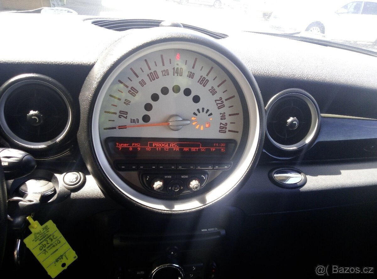 Mini Cooper one 1.6 90kw TOP STAV - 8