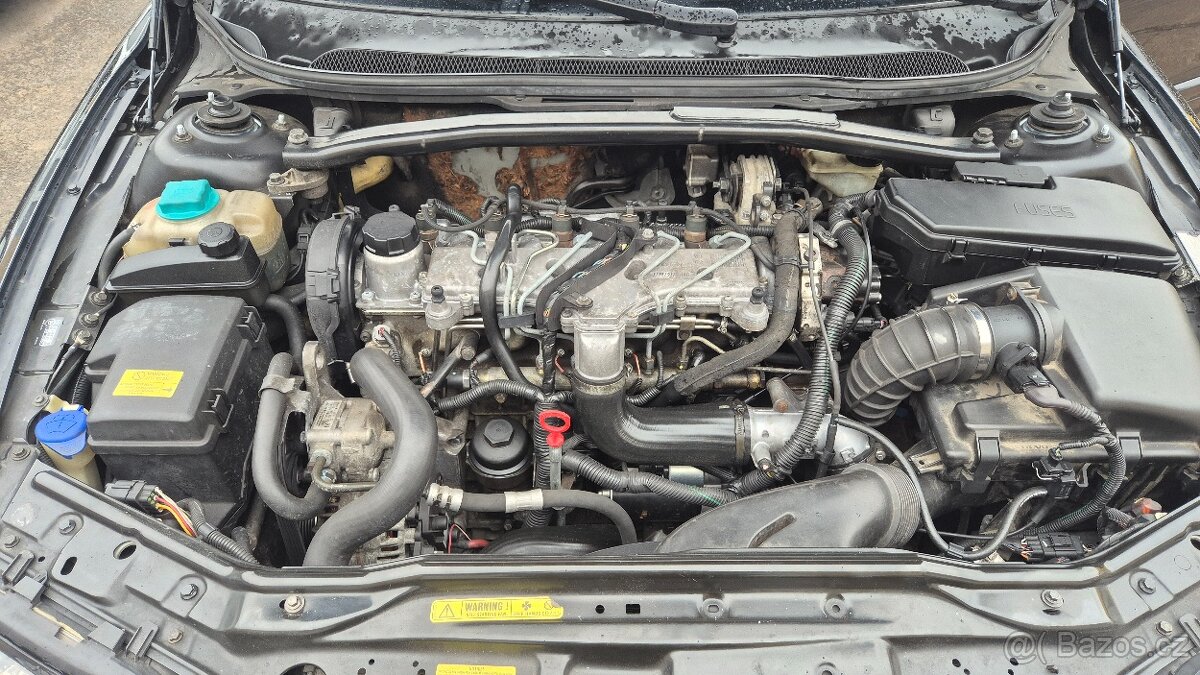 VOLVO S60 2.4 D - 8