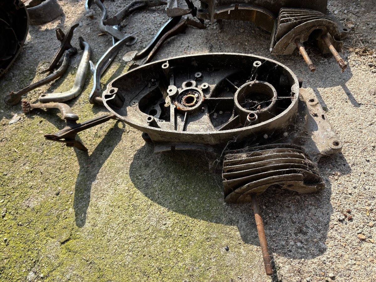 Díly Jawa CZ Manet - 8