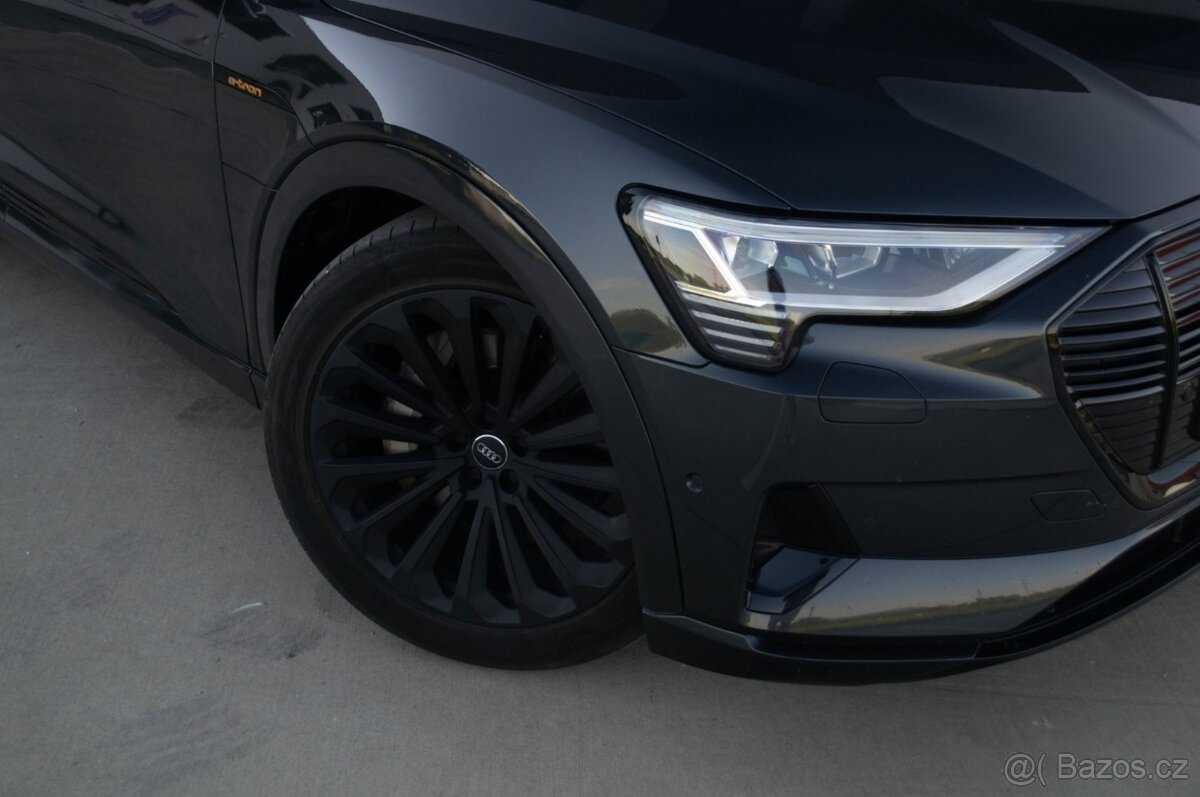 Audi E-tron 55 quattro Advanced - 8