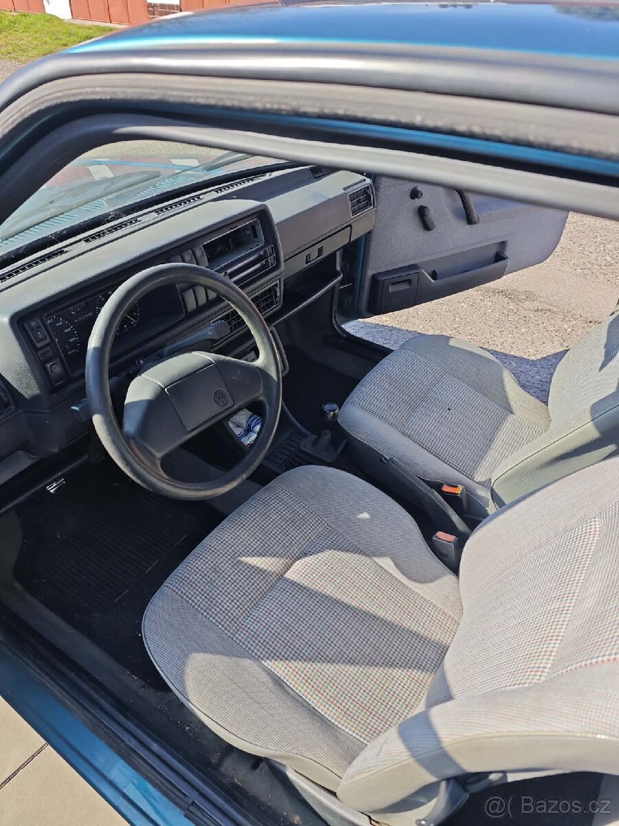 VW Golf II zelená - 8