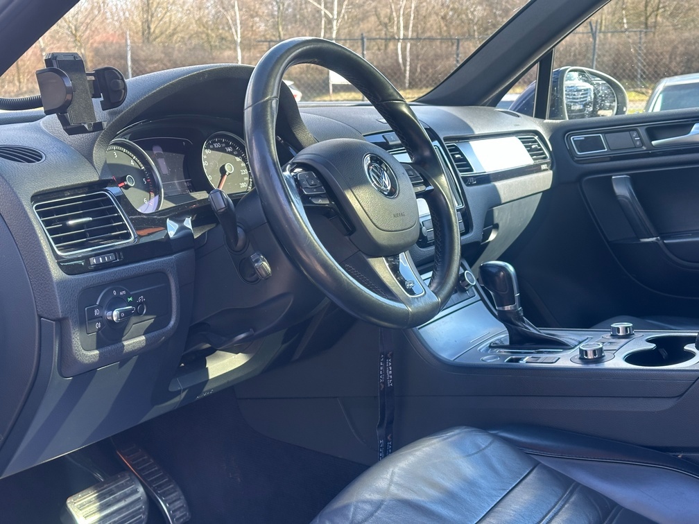 Volkswagen Touareg 2012 - 8