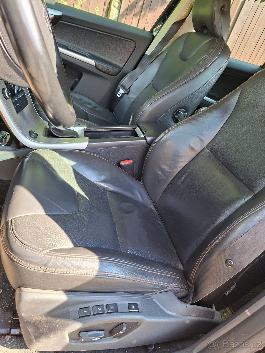 Volvo XC60, 2.4D, 4x4, TOP Výbava Summum - 8