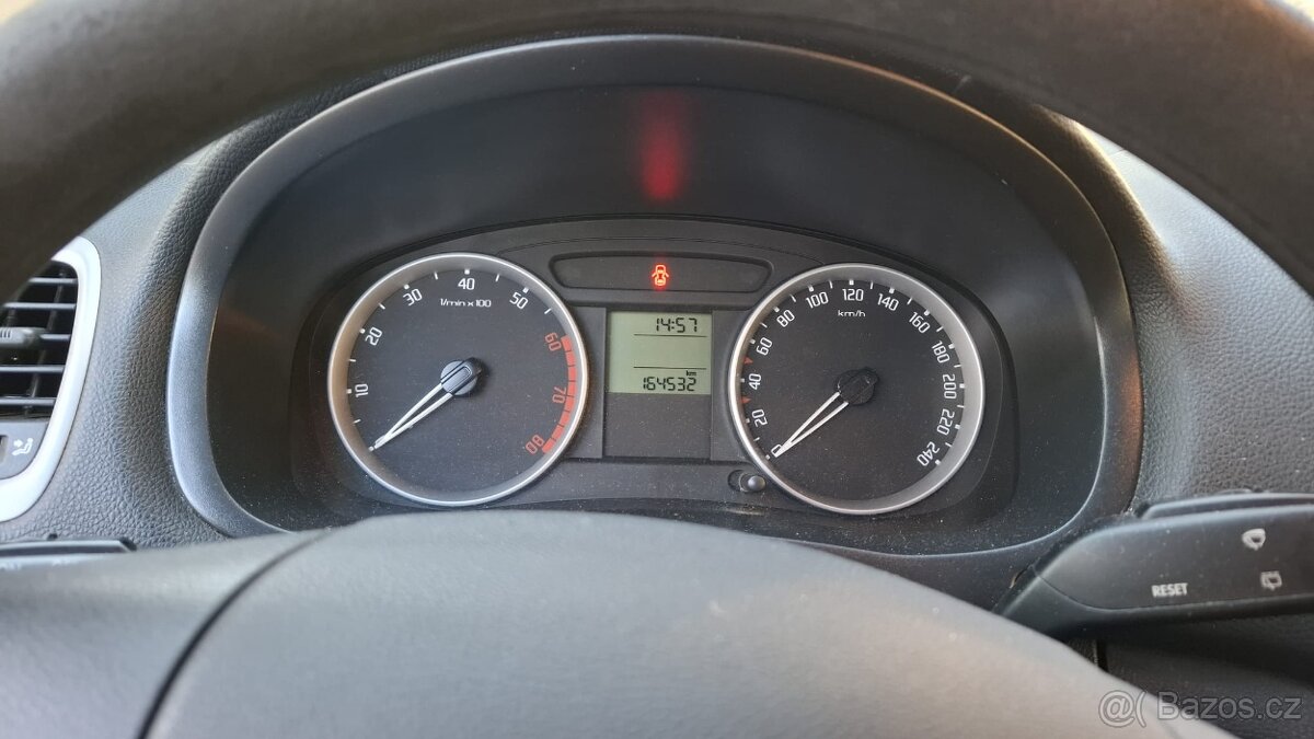 Škoda Fabia 1.6 16V r.v.2008 - 8