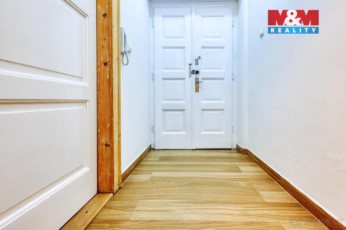 Pronájem bytu 1+1, 43 m2, v Klatovech, ul. Masarykova - 8