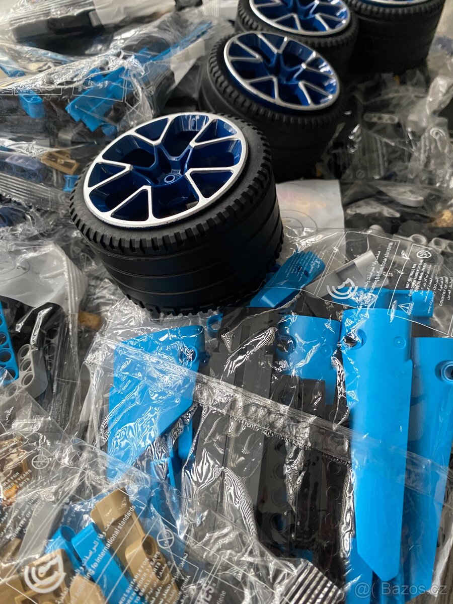 NOVÉ Bugatti Chiron - 3599ks kostek - 8