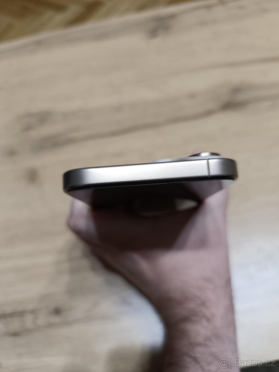 IPhone 16 Pro Max 256GB Desert Titanium - 8