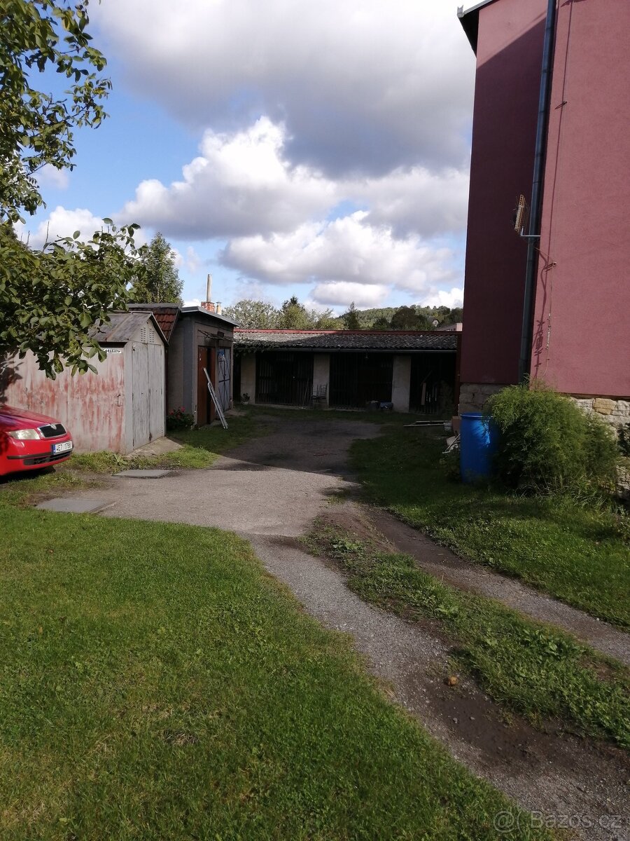 Pronájem bytu 2+1 41 m², ev.č. 40126 - 8