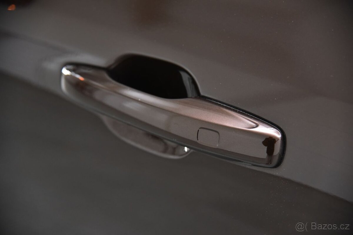 XC60 2.0 2.0 B4 Inscription A/T, Panorama, ACC, Keyless - 8