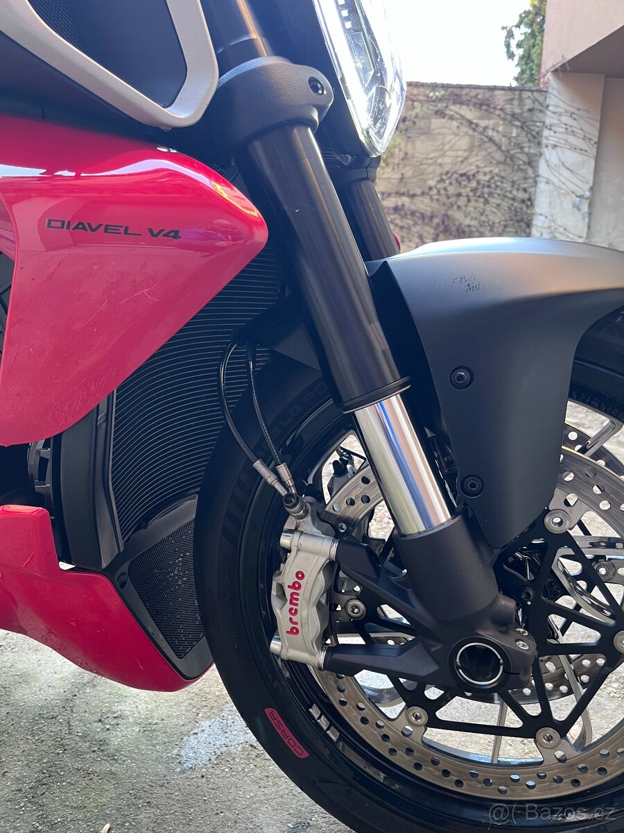 Ducati Diavel V4 - tovární záruka do 4/27 - 8