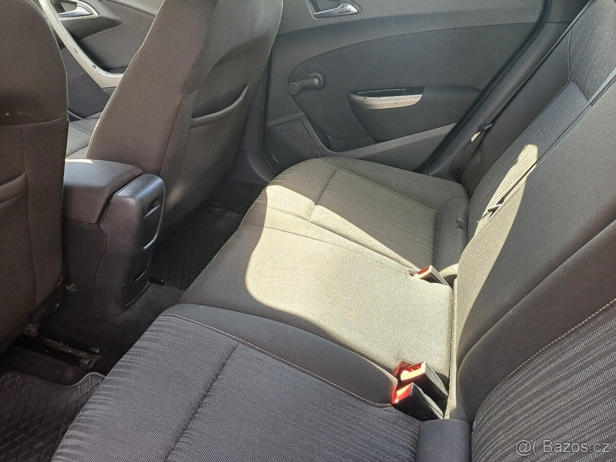 astra combi J 1,4 turbo - 8