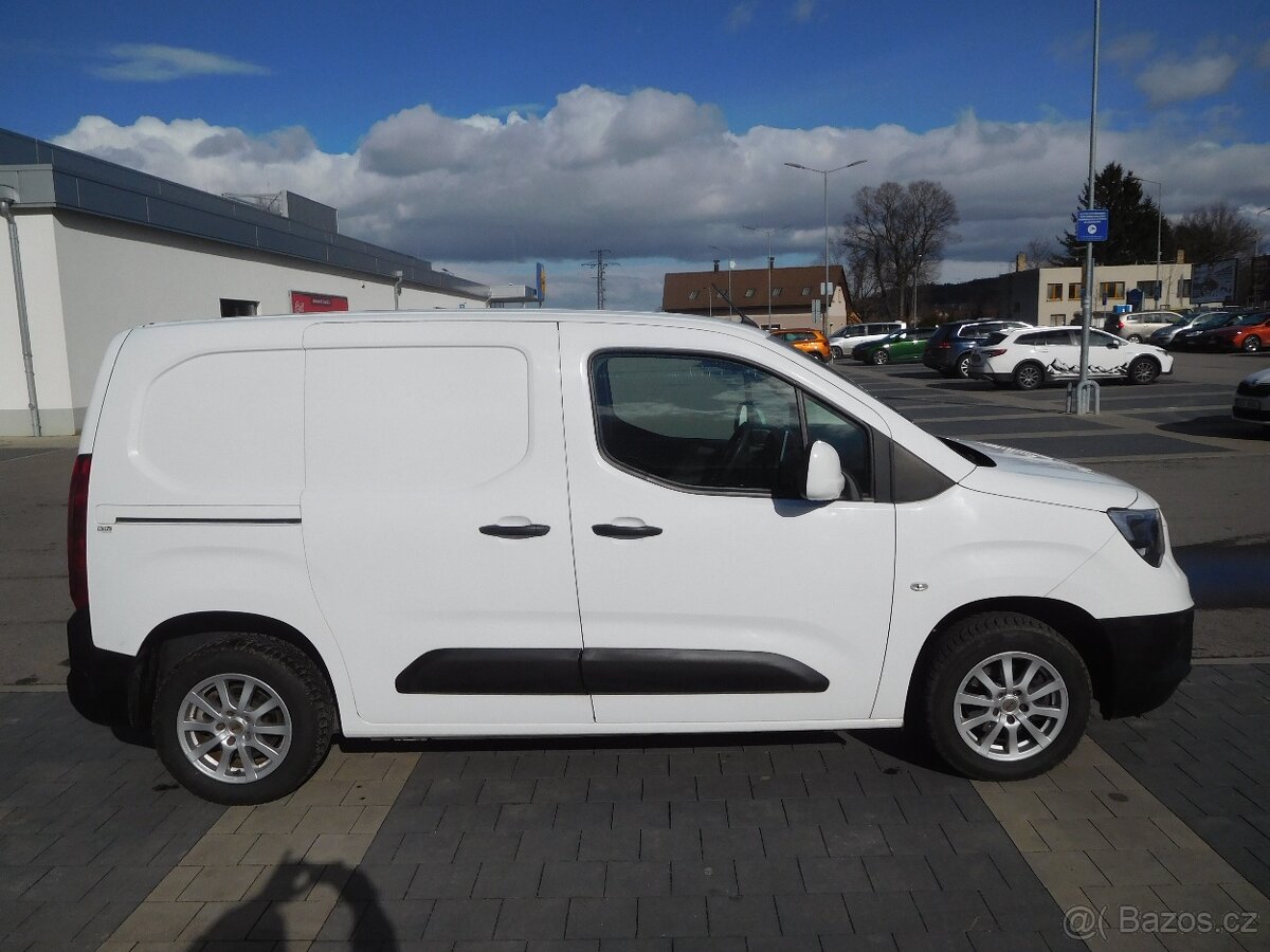 Opel Combo 1.2 THP, 81 kW, Klima, TOP KM - 8