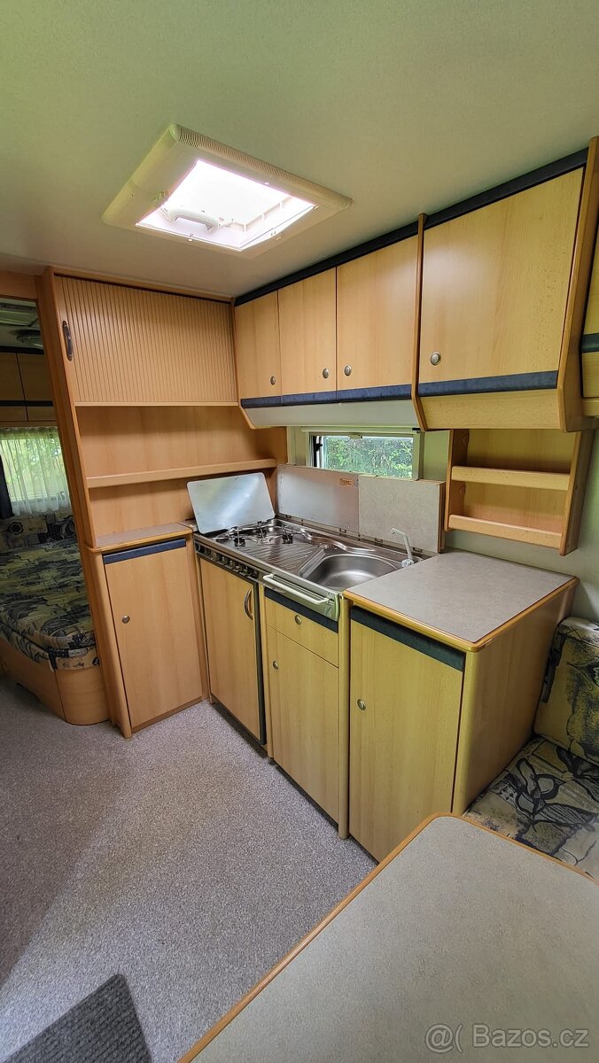 Obytný přívěs, karavan KNAUS - 8