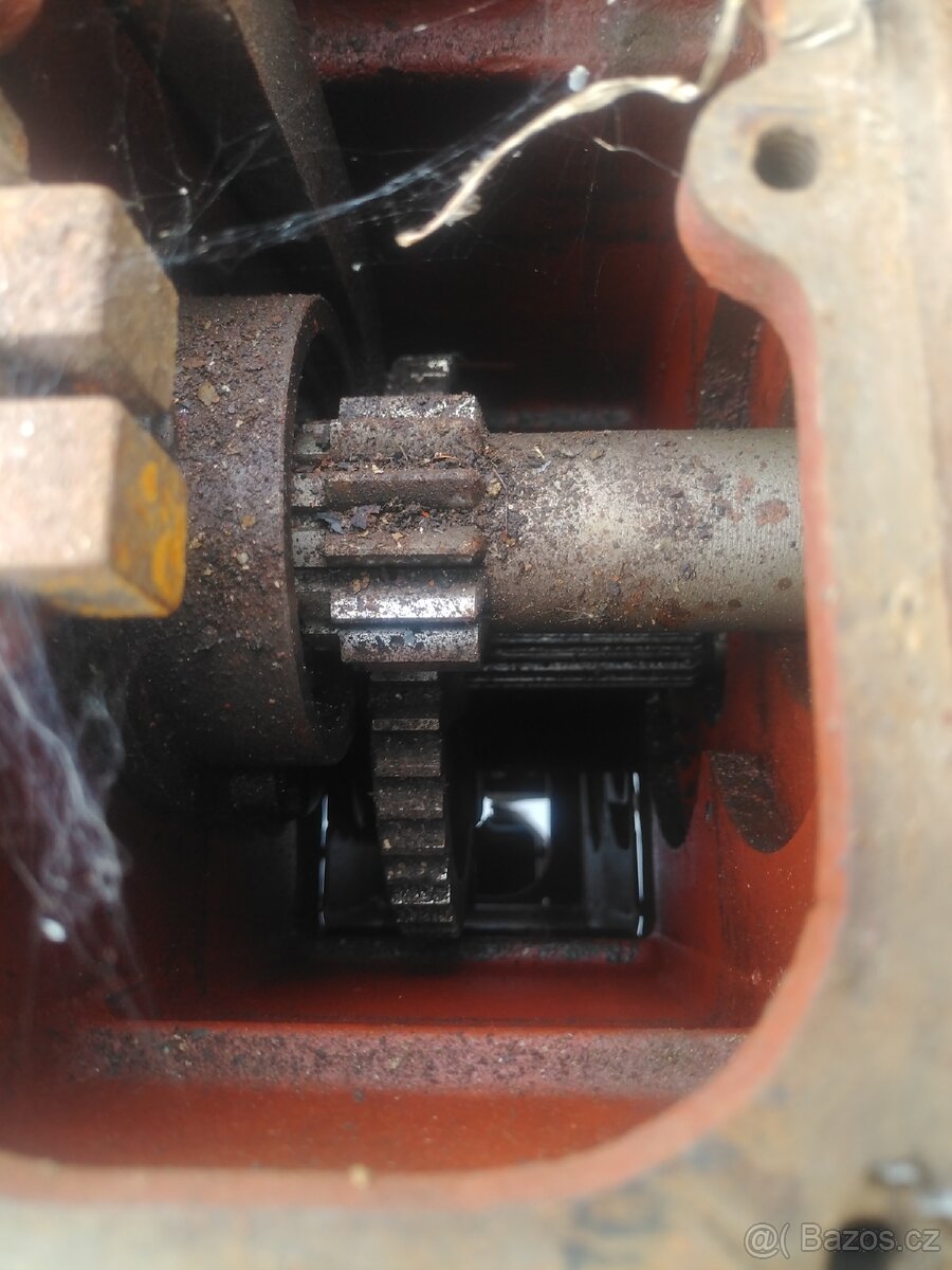 Díly Zetor 3011 - 8