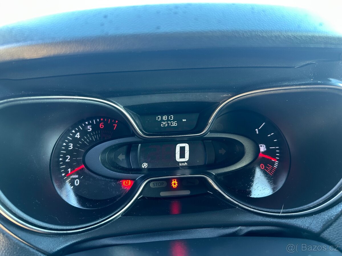 Renault Captur Limited 1.3 TCe 96kW 2019 - 8