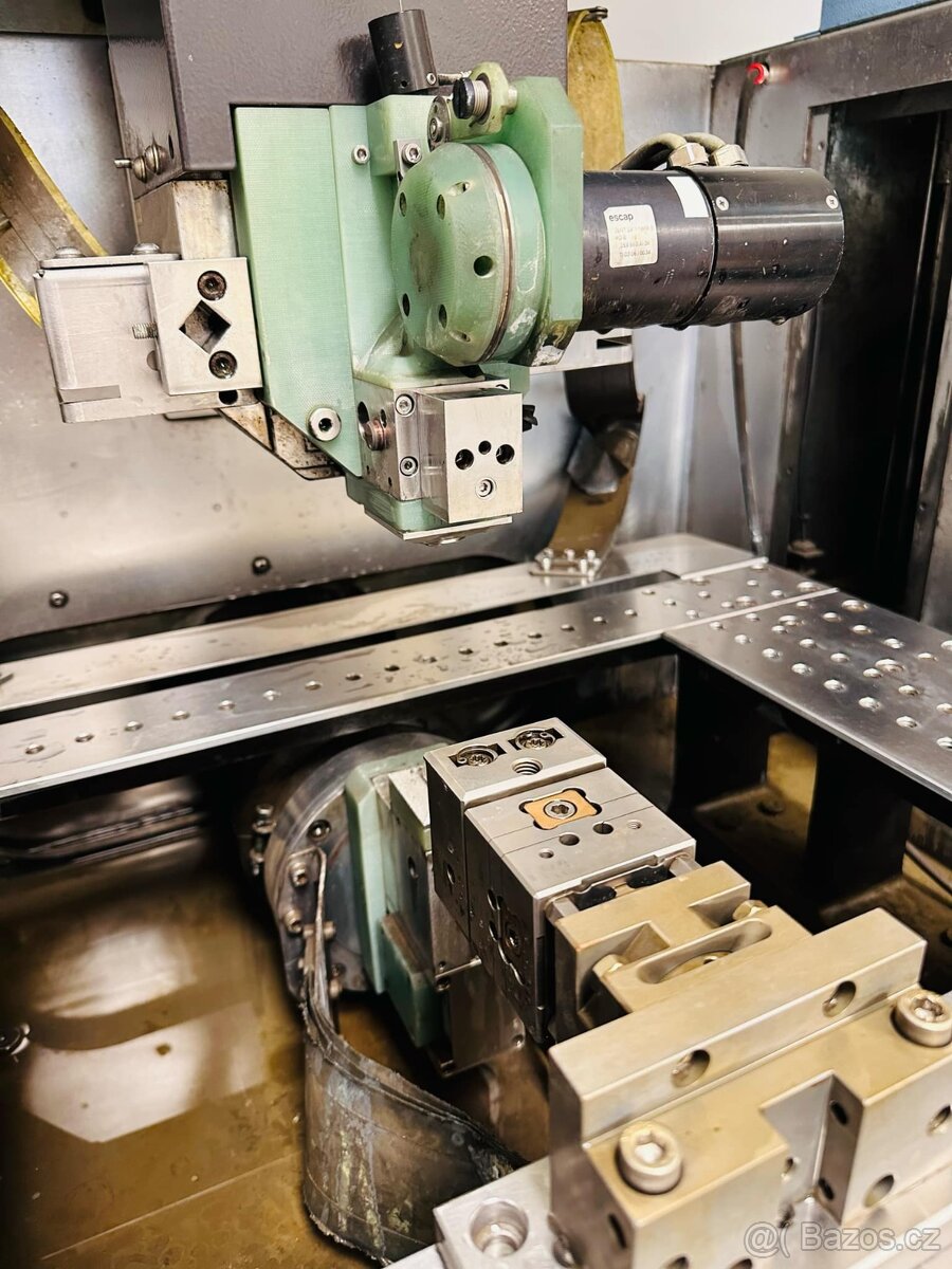 Drátová řezačka AGIE AGIECUT PROGRESS V2 + příslušenství - 8