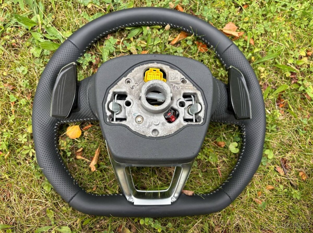 AUDI ZKOSENY VYHRIVANY VOLANT - 8
