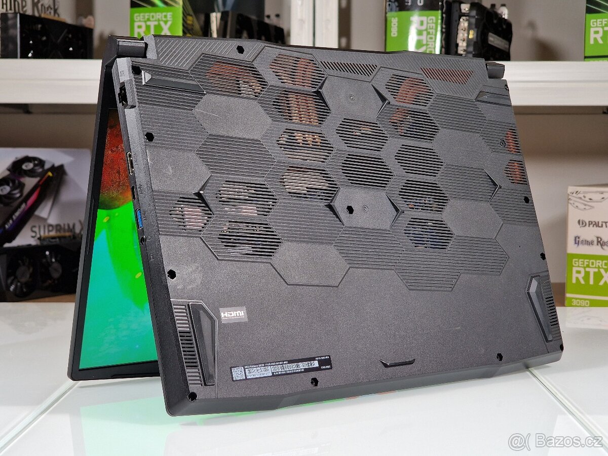 Herní notebook MSI KATANA | RTX 3070 8GB | I7-11800 | ZÁRUKA - 8