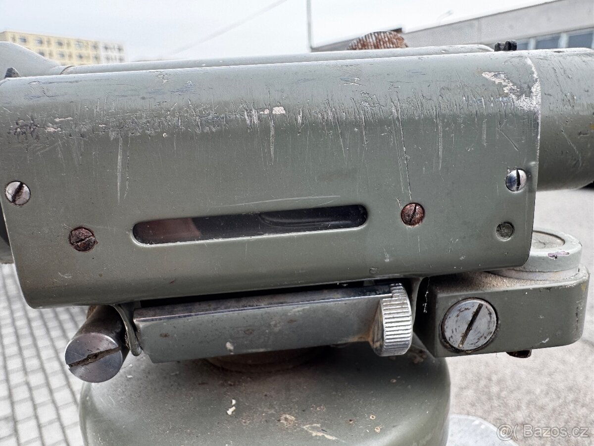 Historický NIVELÁK - 8