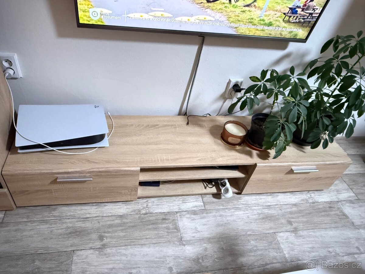 Obývací stěna a komoda - 8