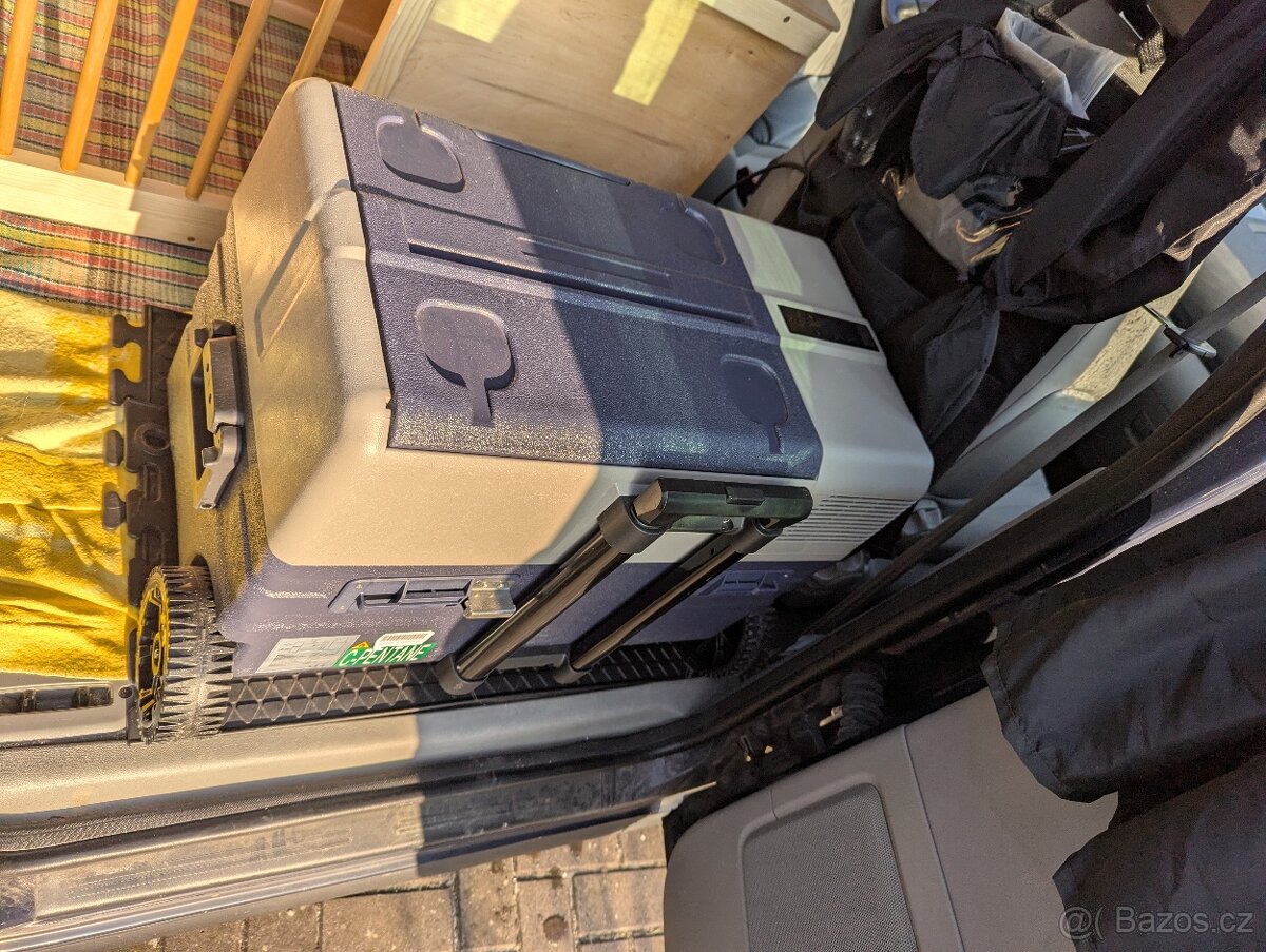 Kompresorová lednice do auta - 8