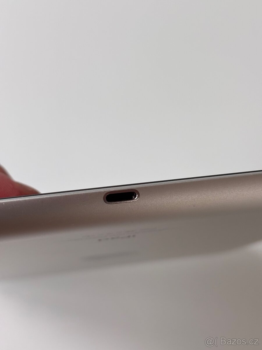 Apple iPad 4. generace - 8