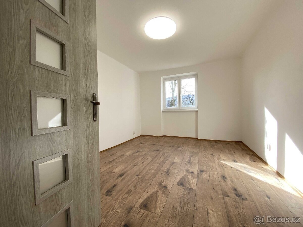 Pronájem bytu 3+1, Bílina, 5.Května - 8