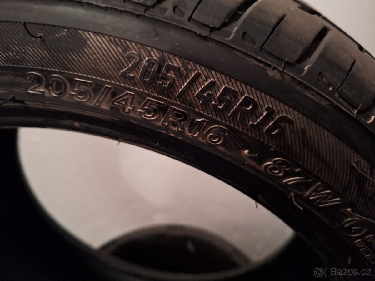 2x Tracmax 2x Driveways lassa 205 45 r16 - 8
