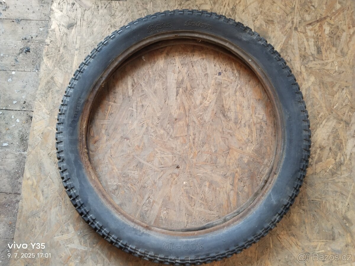 Jawa a ČZ - Baťa a Barum 19" - 8