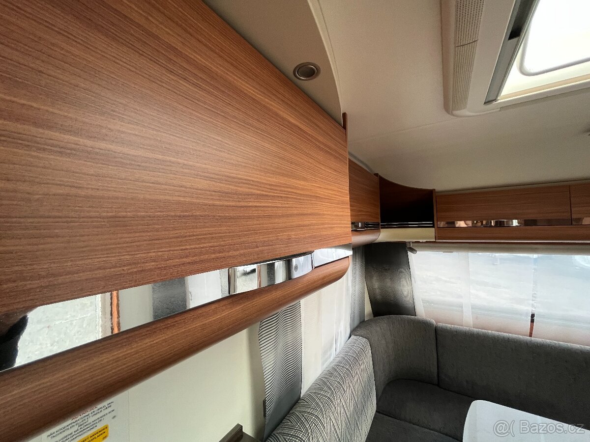 Karavan Adria Adora 512UP, markýza - 8