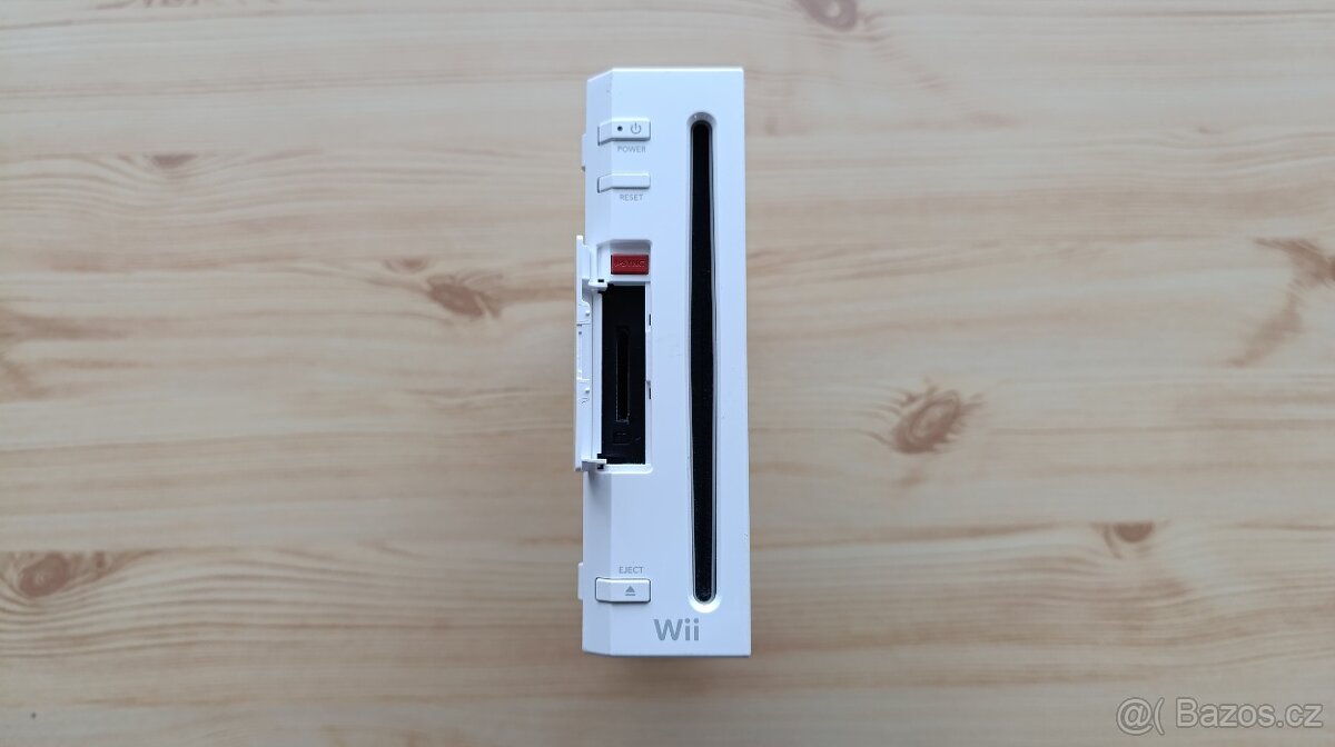 Nintendo Wii + 3 ovladače, 2 volanty - 8