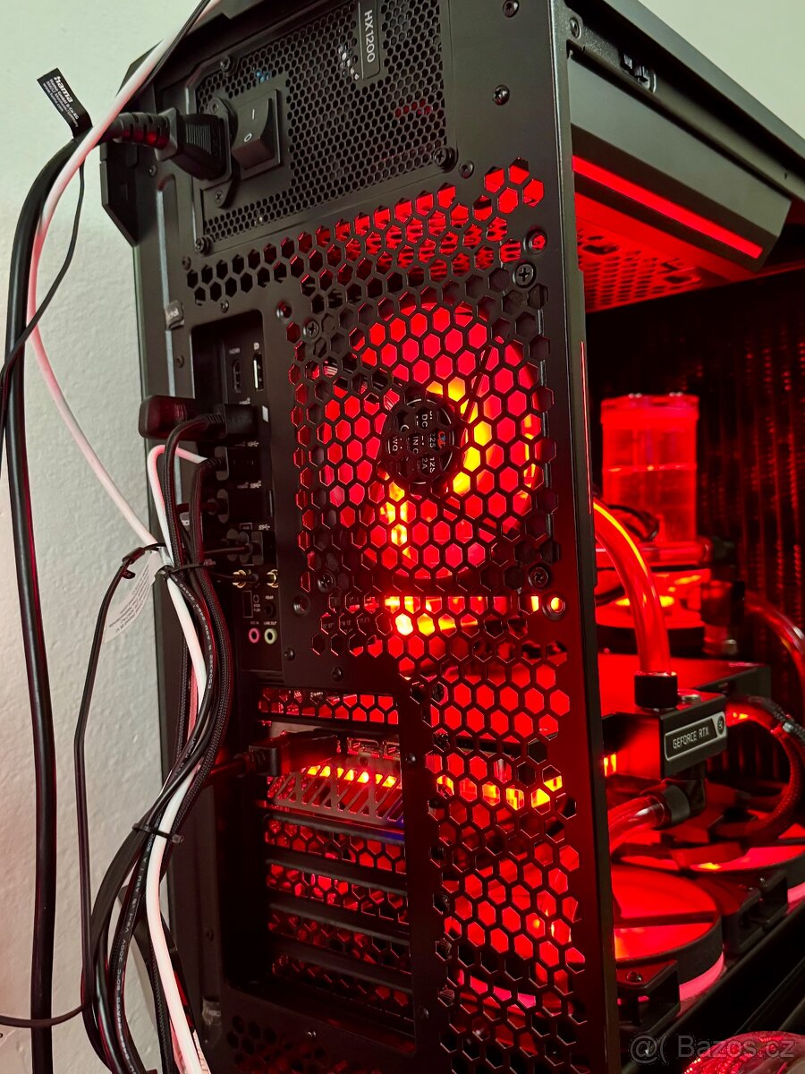 BRUTÁLNÍ HERNÍ PC R9 7950X/64GB RAM/RTX 4090/4.5TB SSD - 8