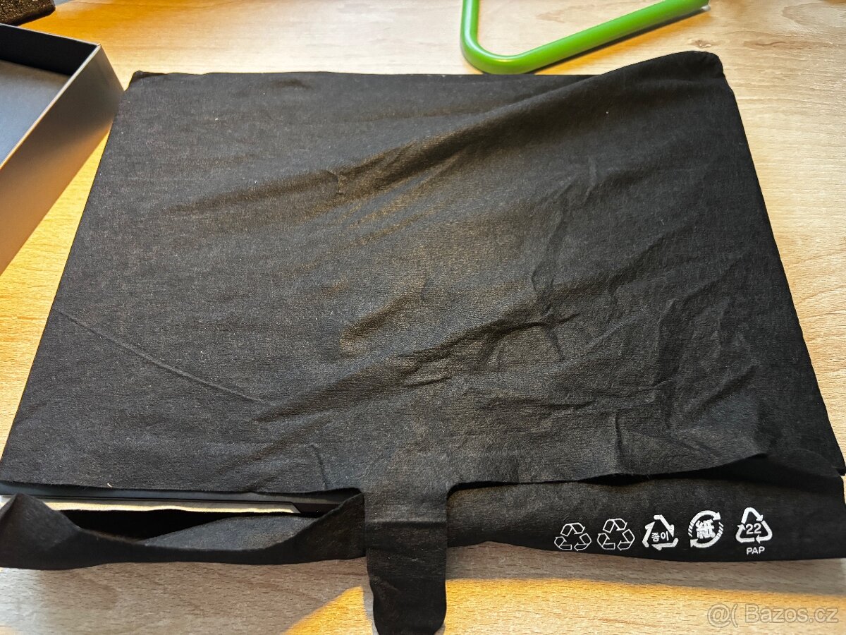 Lenovo Legion 7 16IRX9 - 8