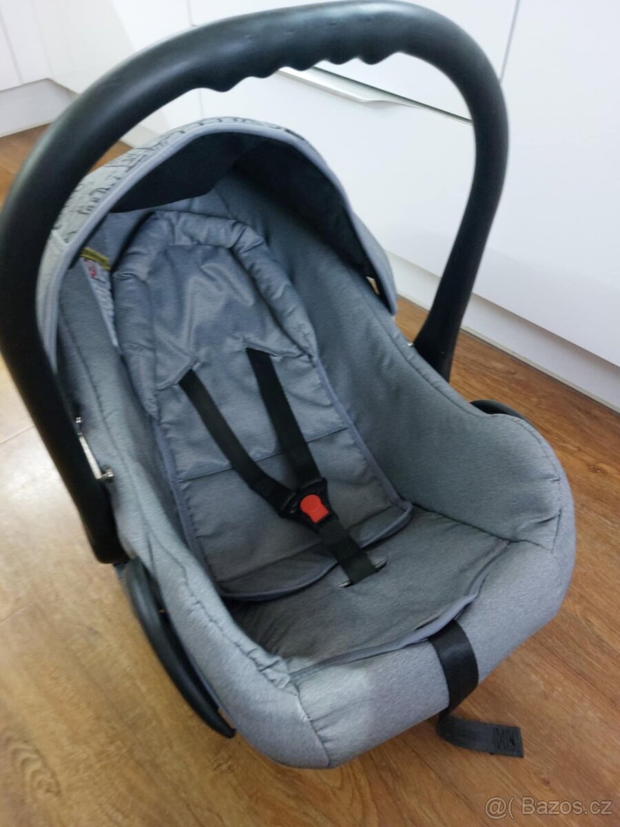 Kombinovaný kočárek + vajíčko - 8